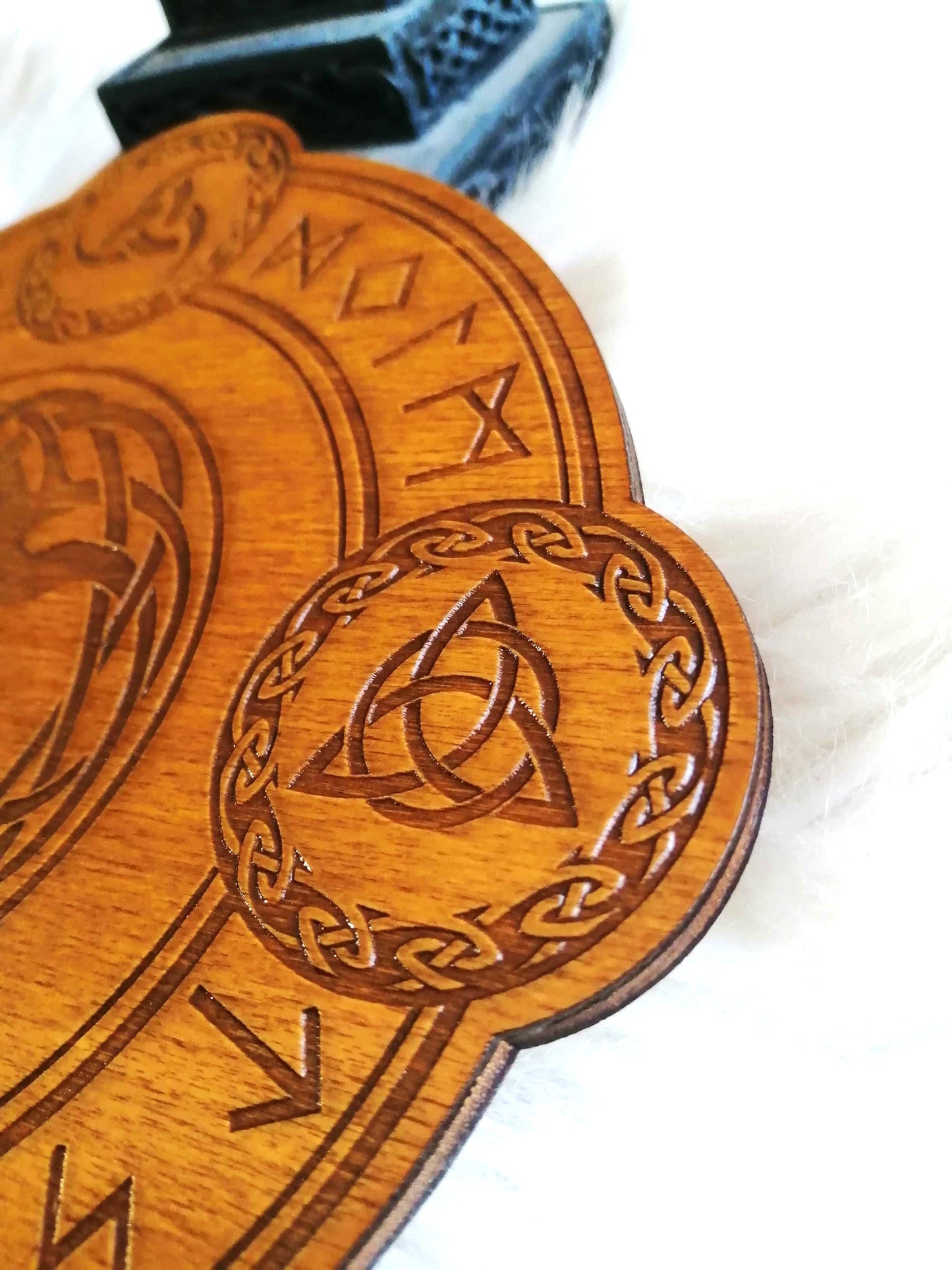 Yggdrasil, planche de divination