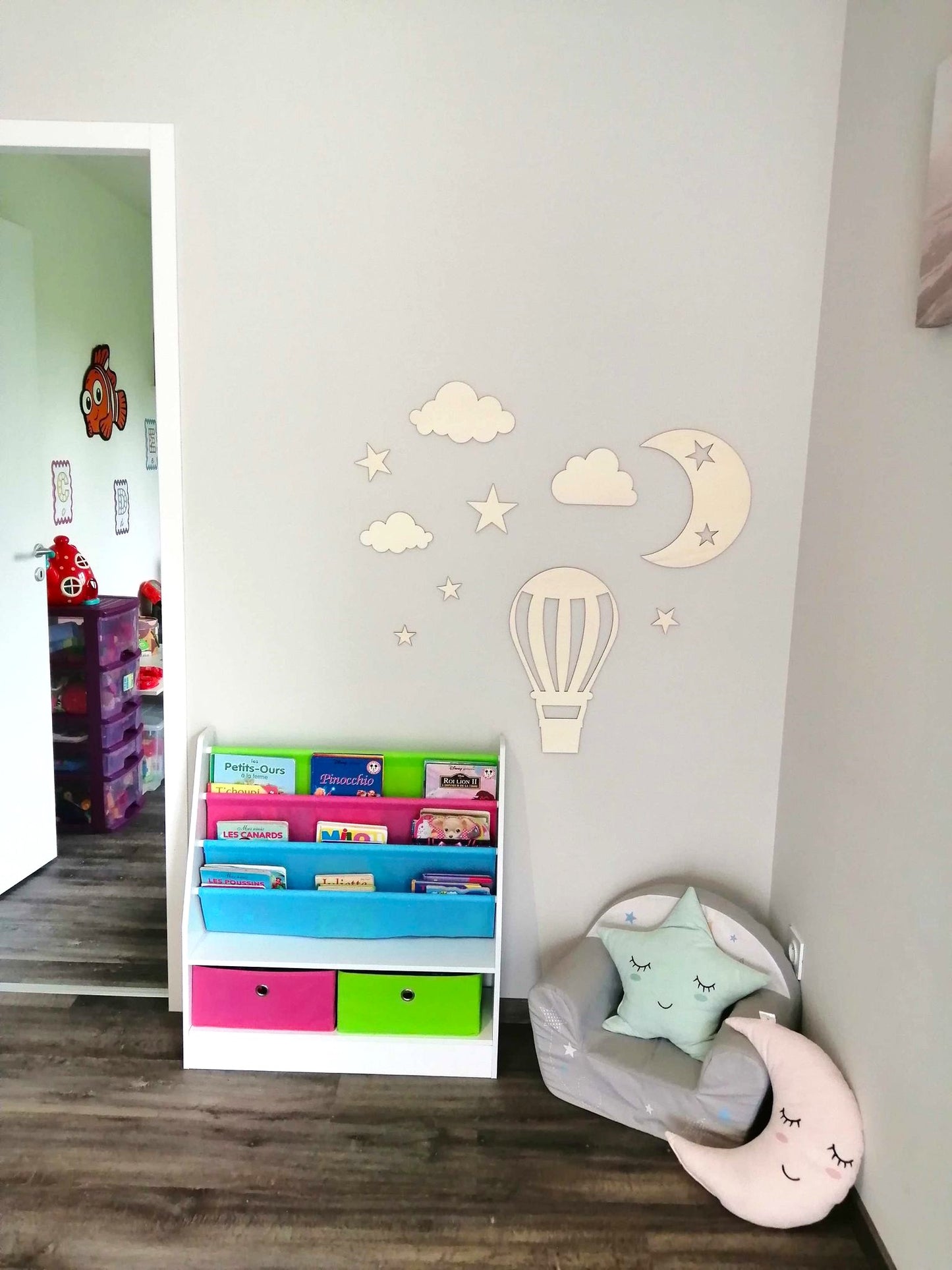 "Montgolfière Enchantée" pour chambre d'enfant.