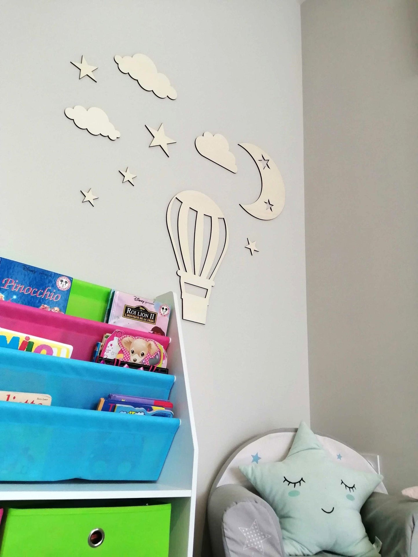 "Montgolfière Enchantée" pour chambre d'enfant.