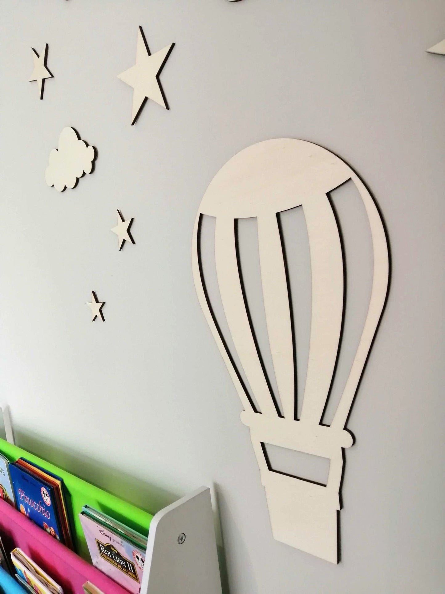 "Montgolfière Enchantée" pour chambre d'enfant.