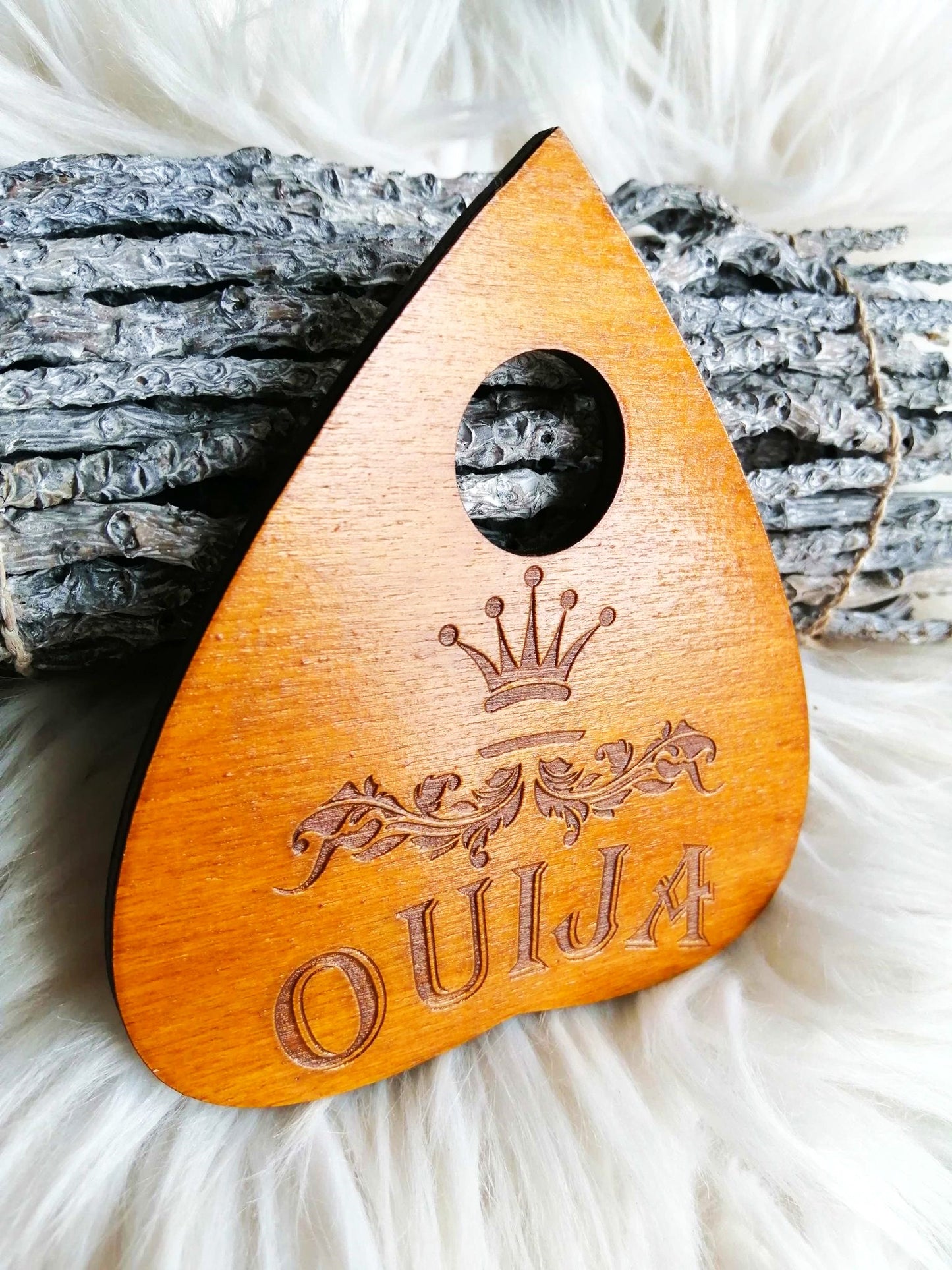 Goutte Ouija Bois – Planchette Spirit Board – Accessoire Ouija Gravé – Planchette de Spiritisme Artisanale