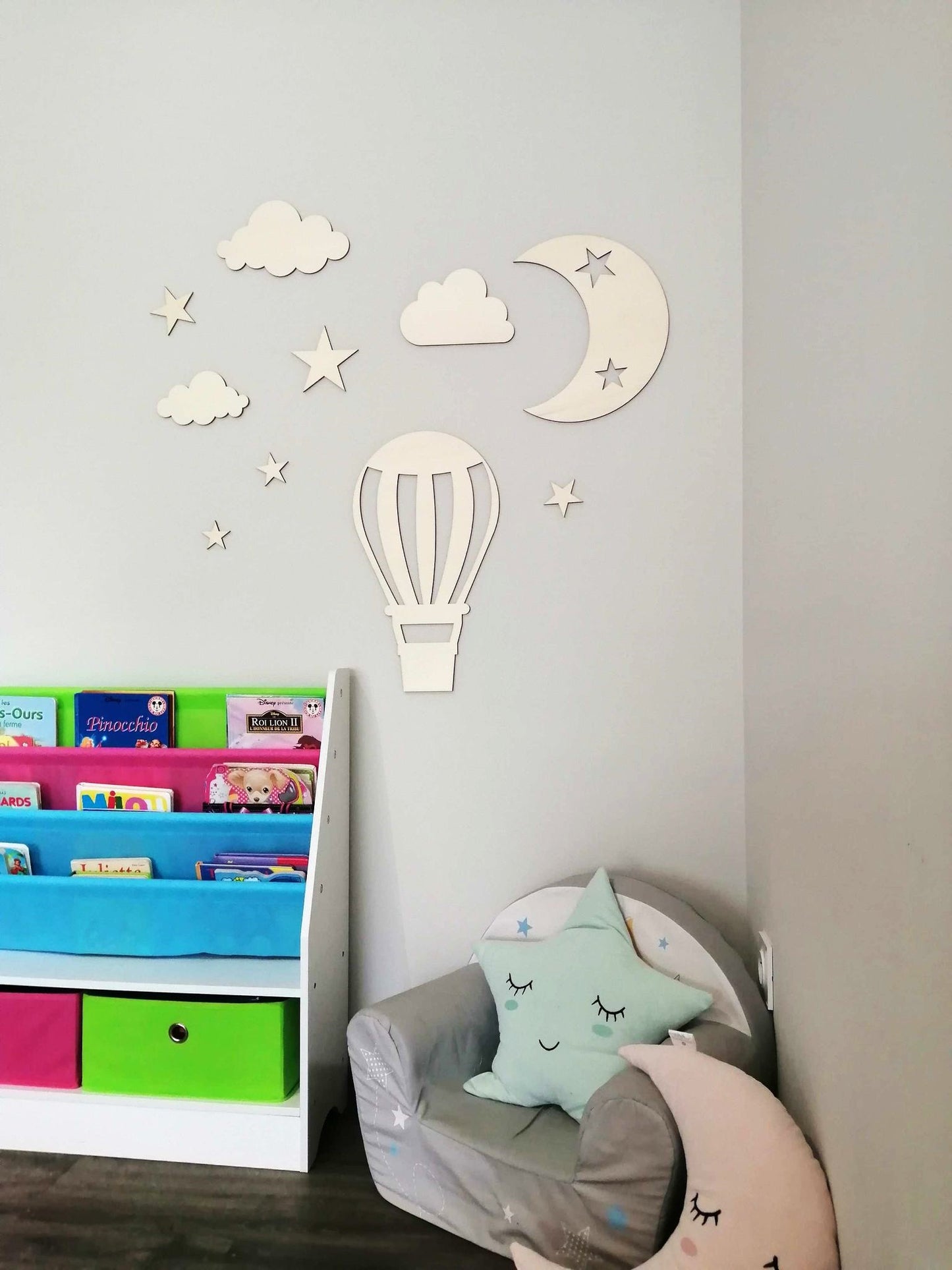 "Montgolfière Enchantée" pour chambre d'enfant.