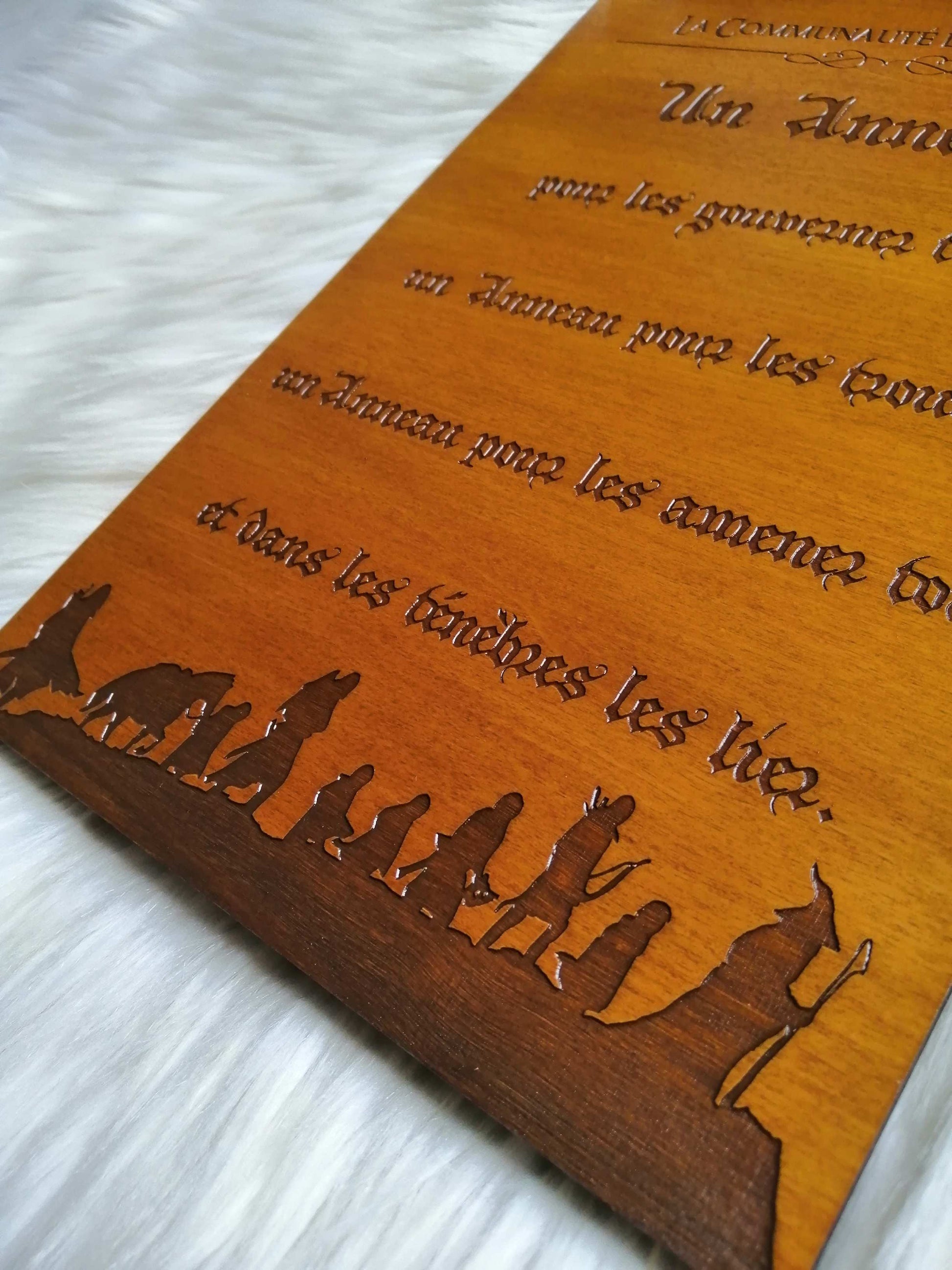 carte-medievale-bois-decoration-epique