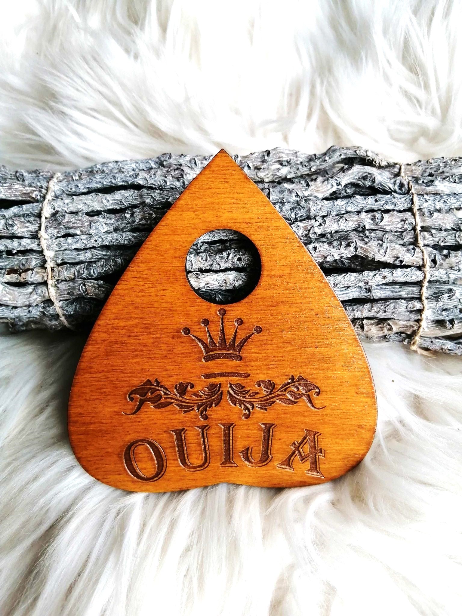 goutte ouija spiritisme
