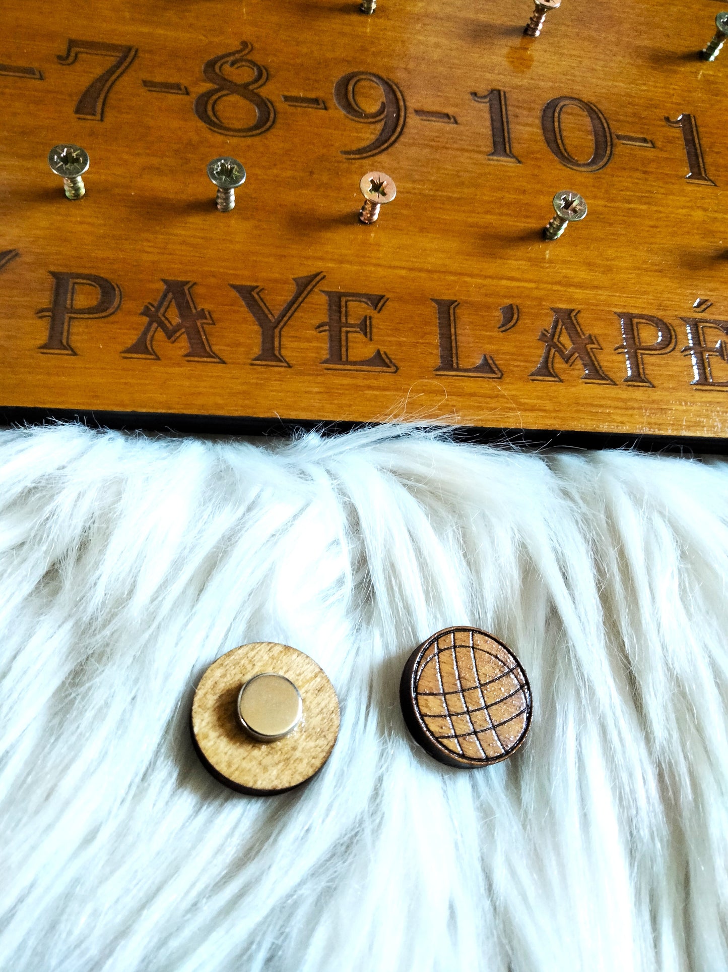 Compteur points pétanque en bois gravé système magnétique