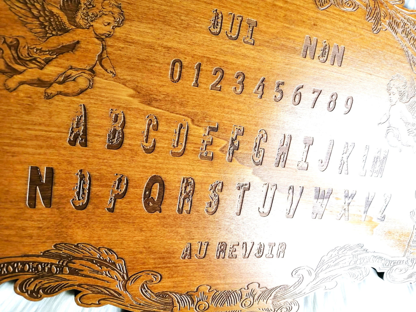 ouija board planche de spiritisme