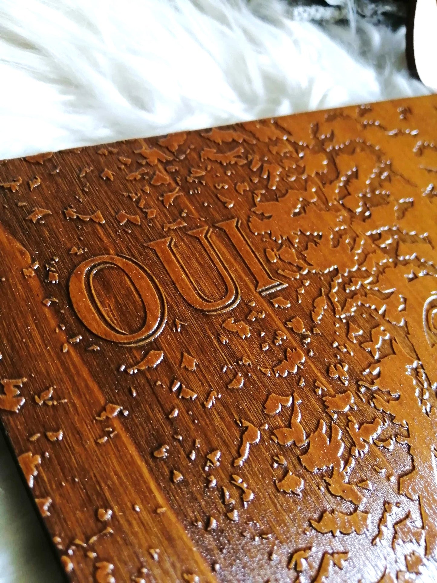 Wooden ouija board bat decor

