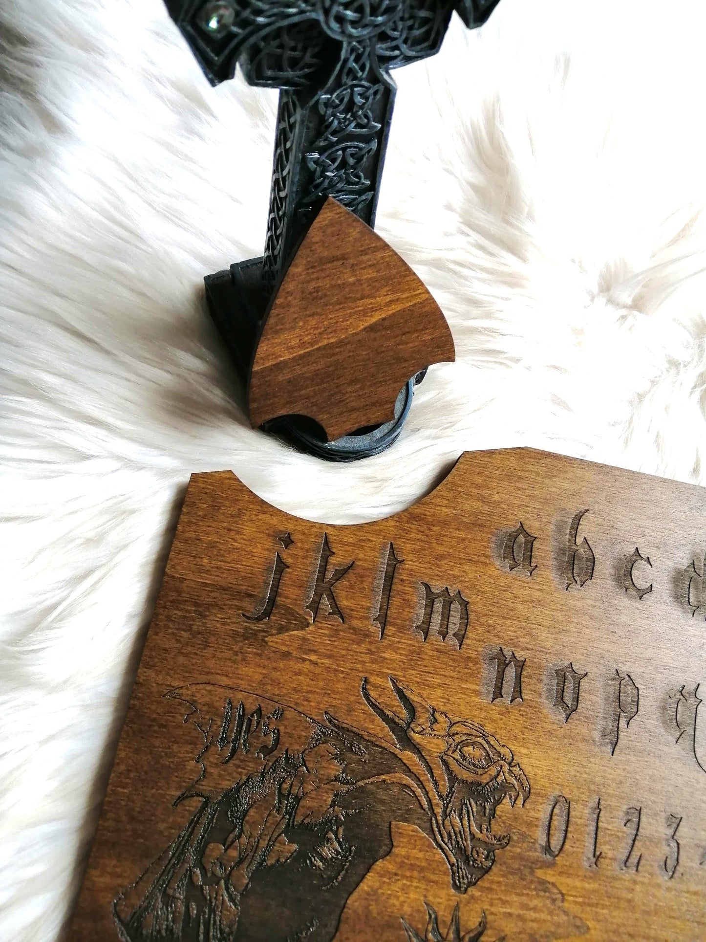 Planche ouija gothique bois gravé décoration