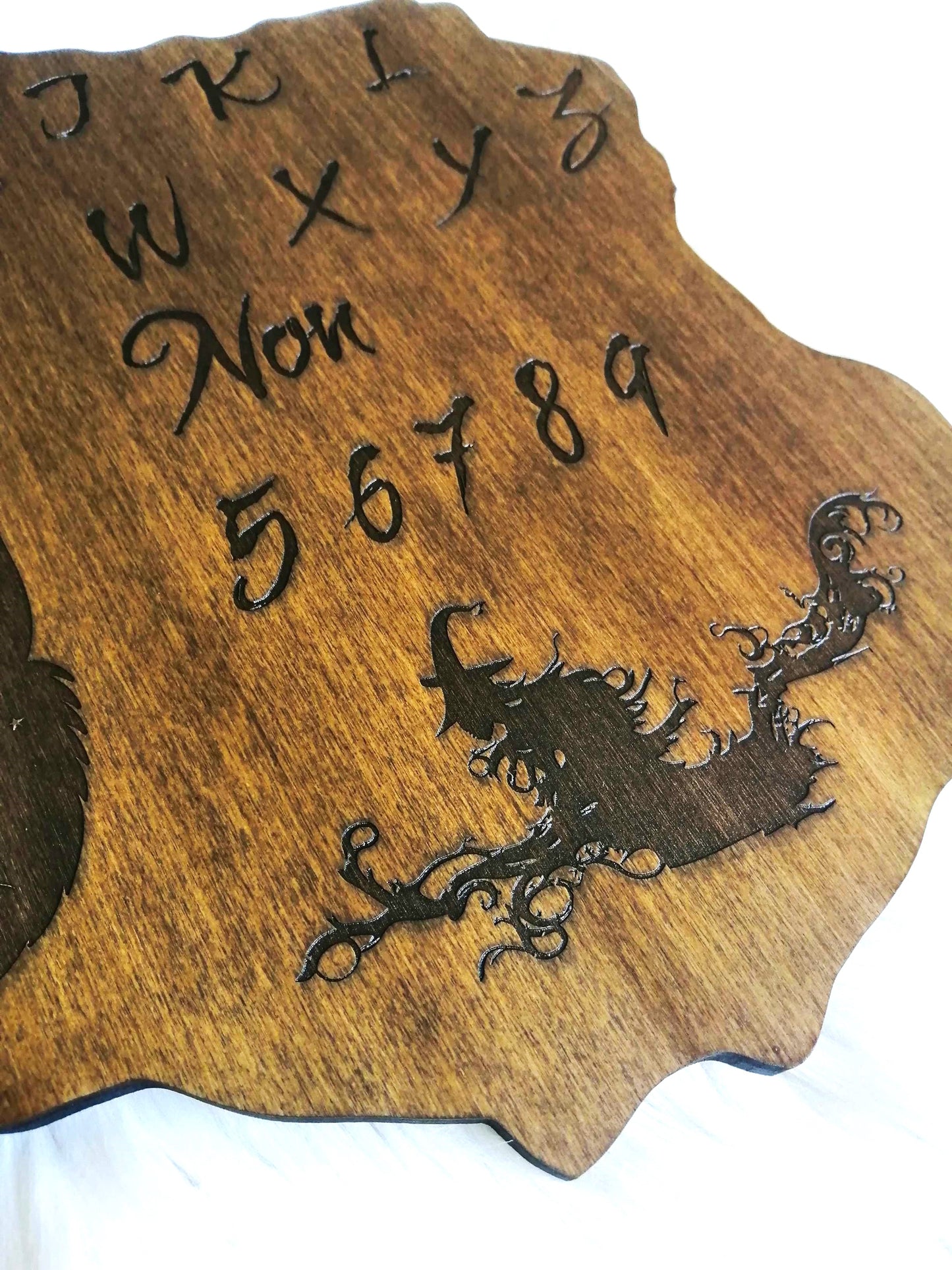 Planche Ouija Artisanale Bois – Ouija Board “Spooky” Grand Format – Spirit Board Gravé – Décoration Ésotérique Mystique
