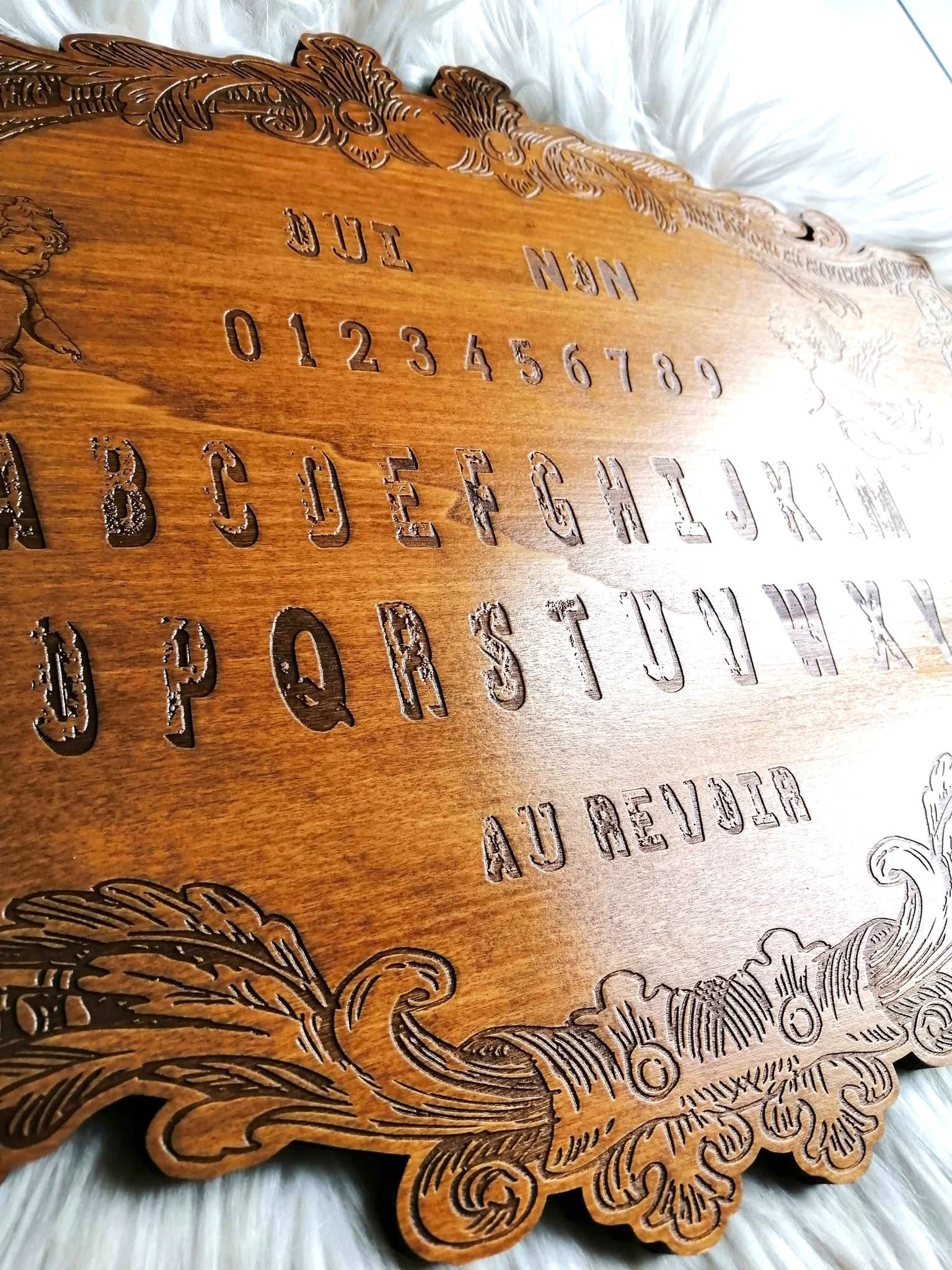witch board bois ésotérique