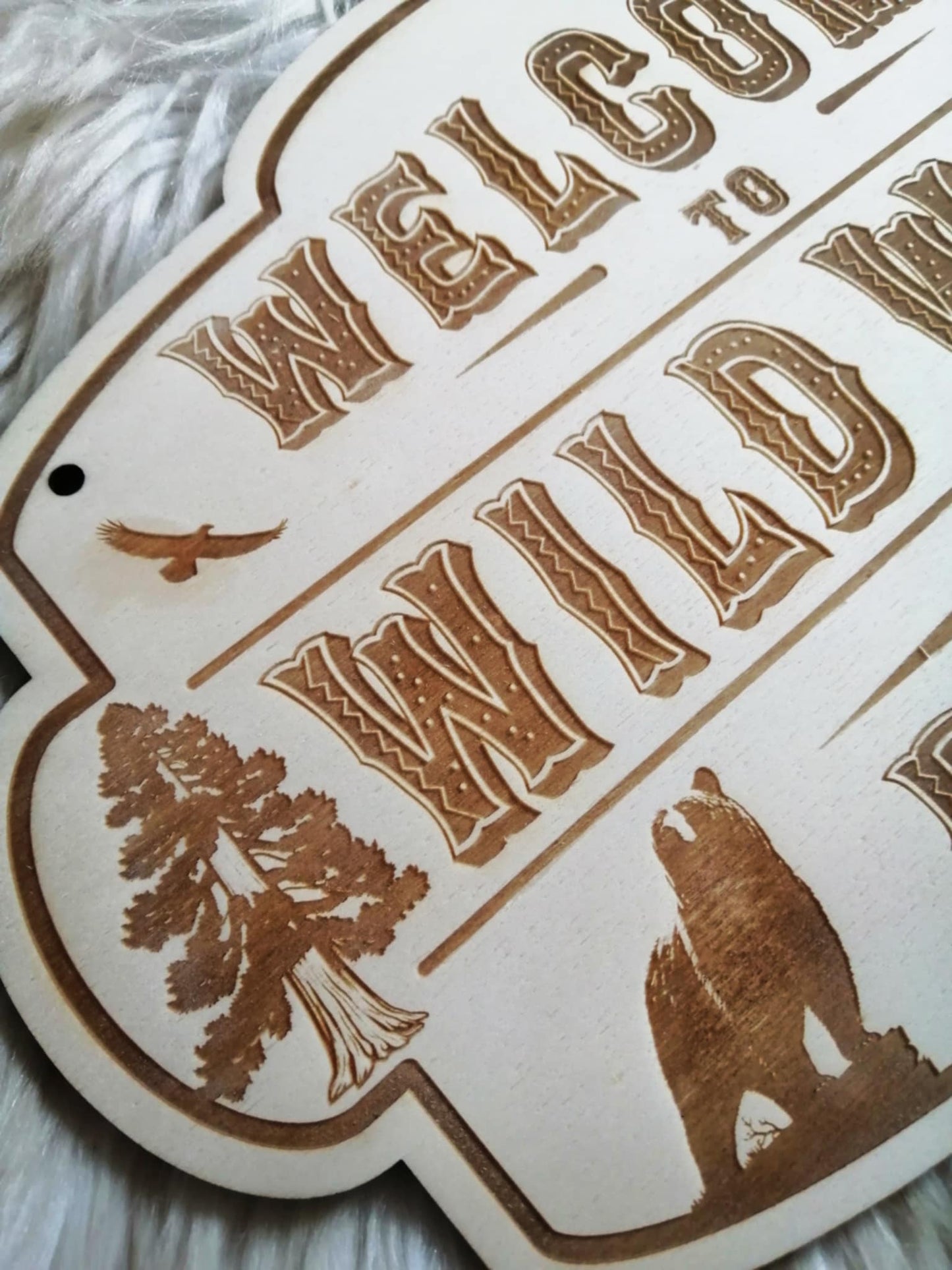 Plaque gravée bois ambiance Far West cowboy
