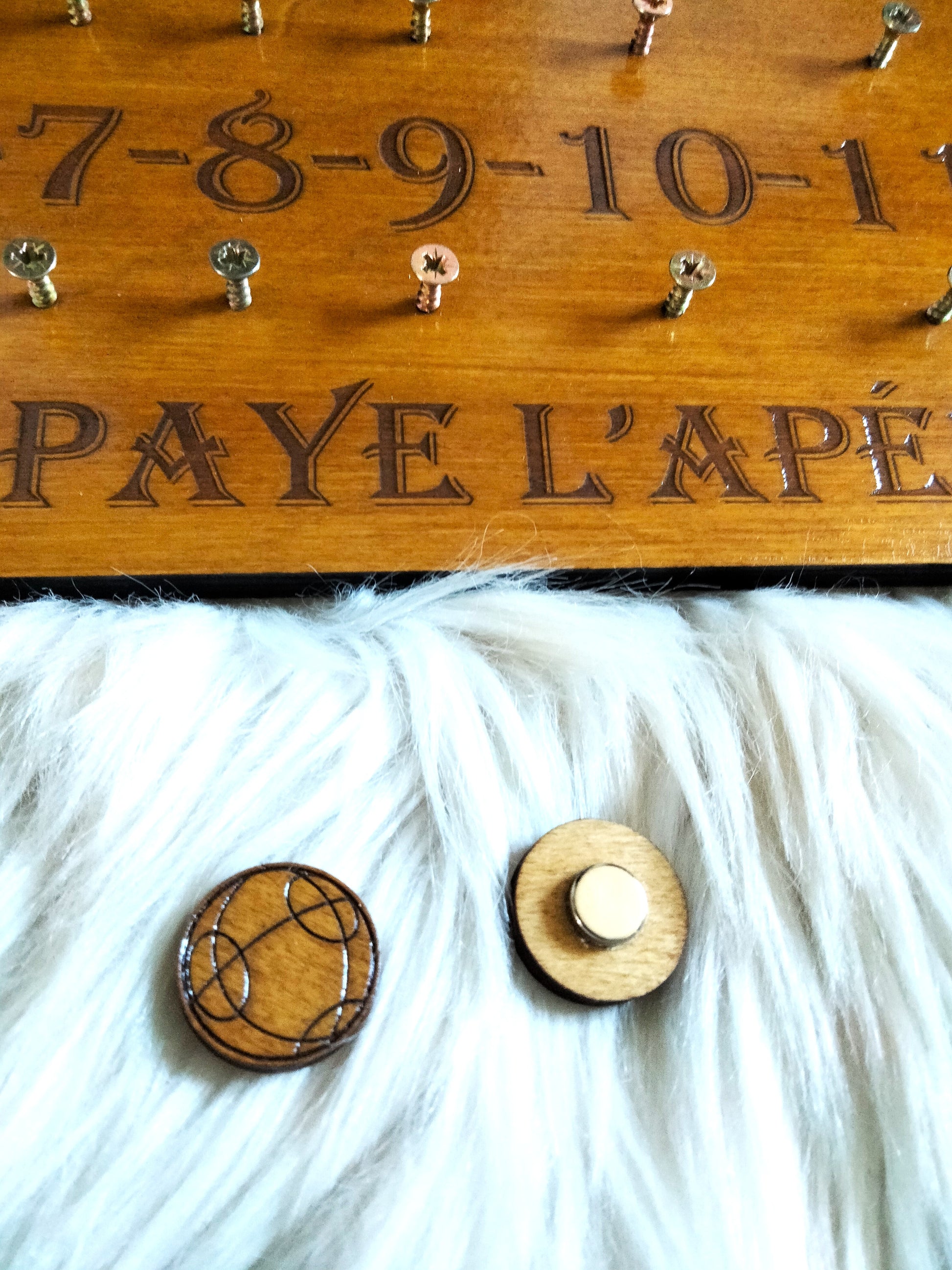 Petanque scoreboard wall wood engraved game counter