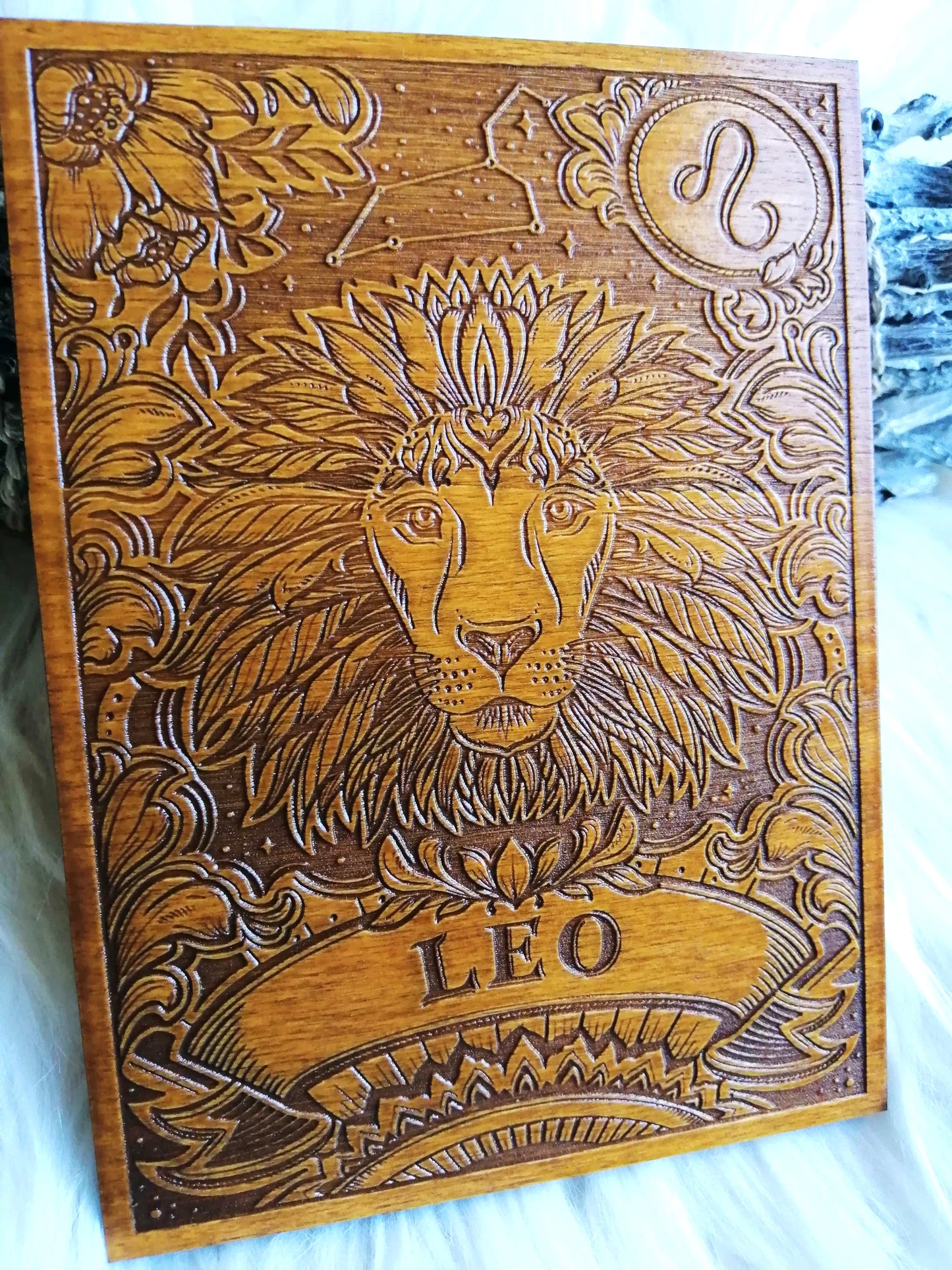 Signe astrologique bois gravé