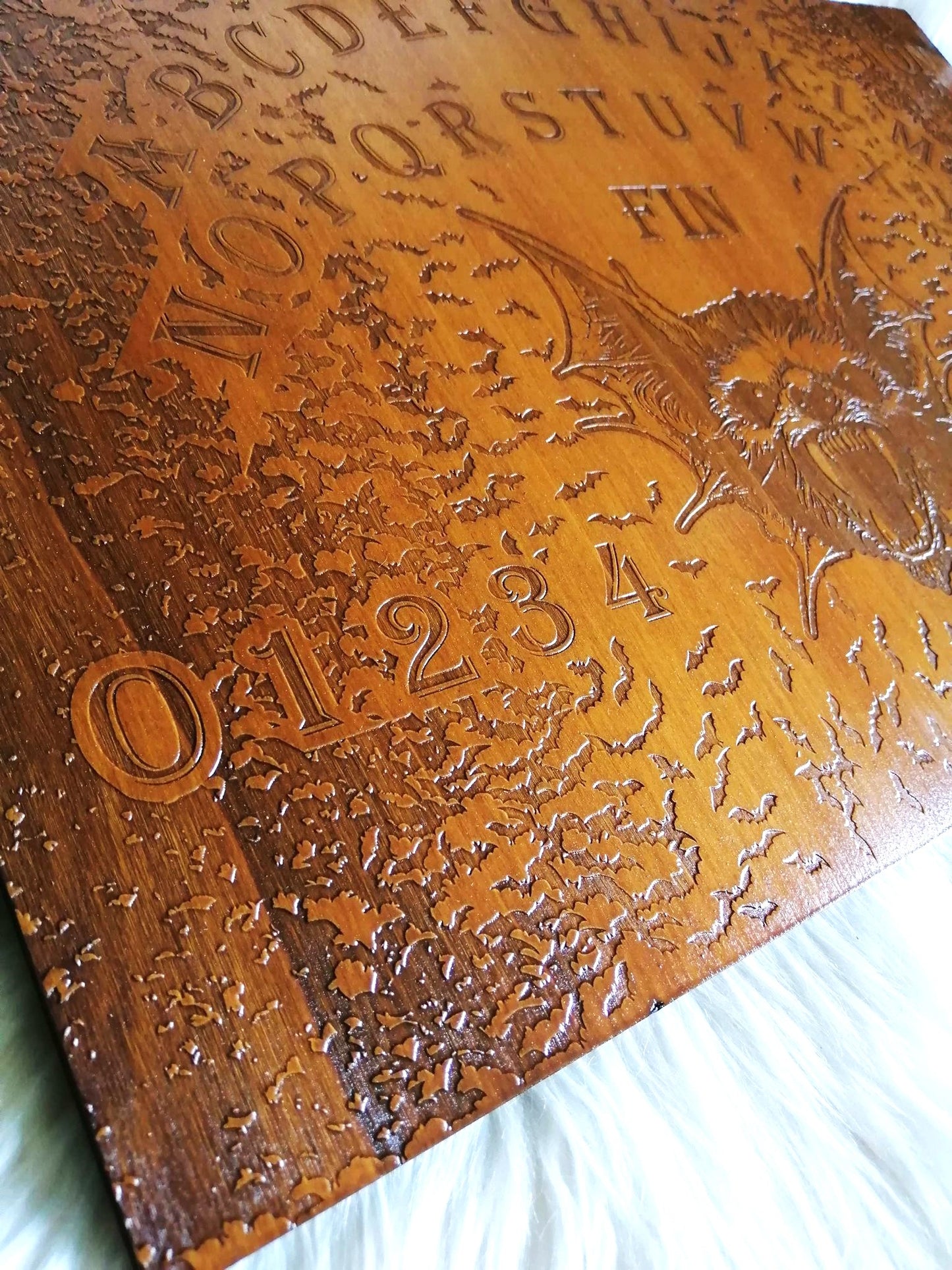 Spirit board bois chauve souris décor