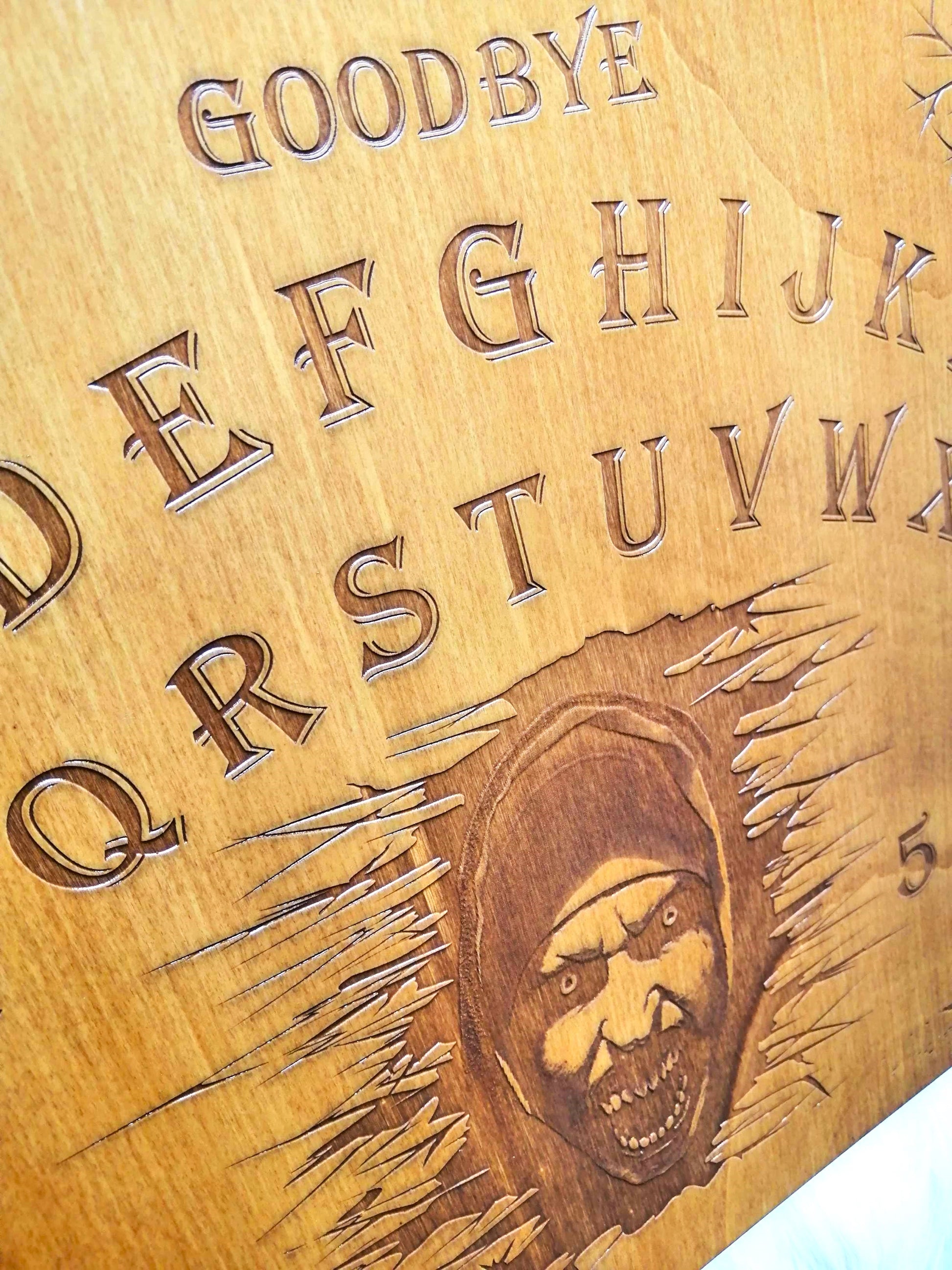 Spirit board bois univers occulte sombre