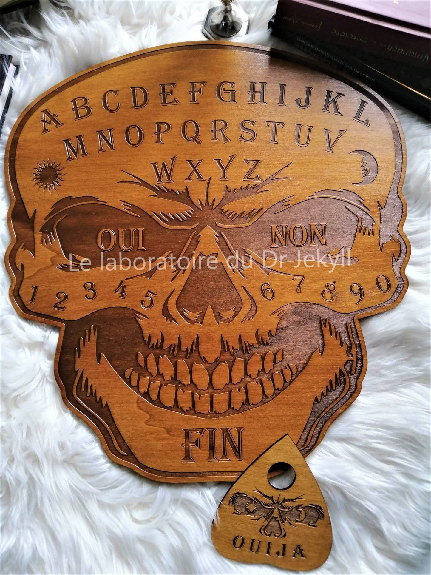 Planche ouija skull autel mystique