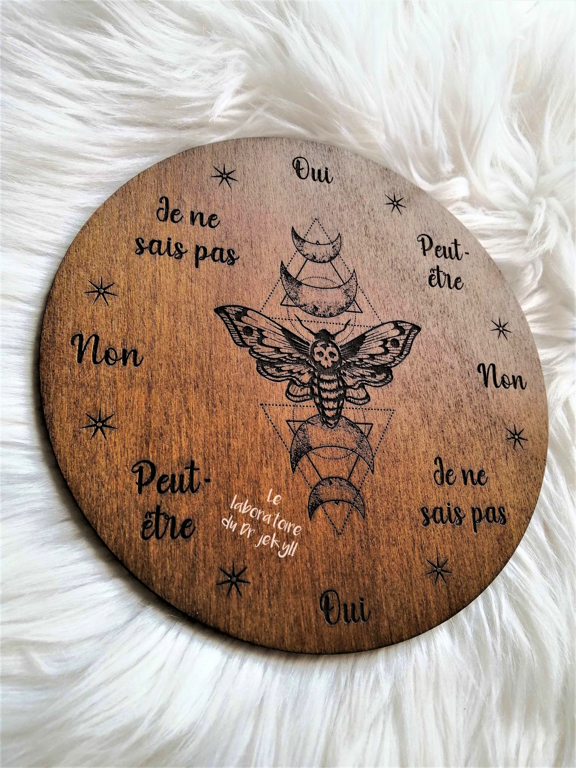 pendulum board papillon lunaire divination