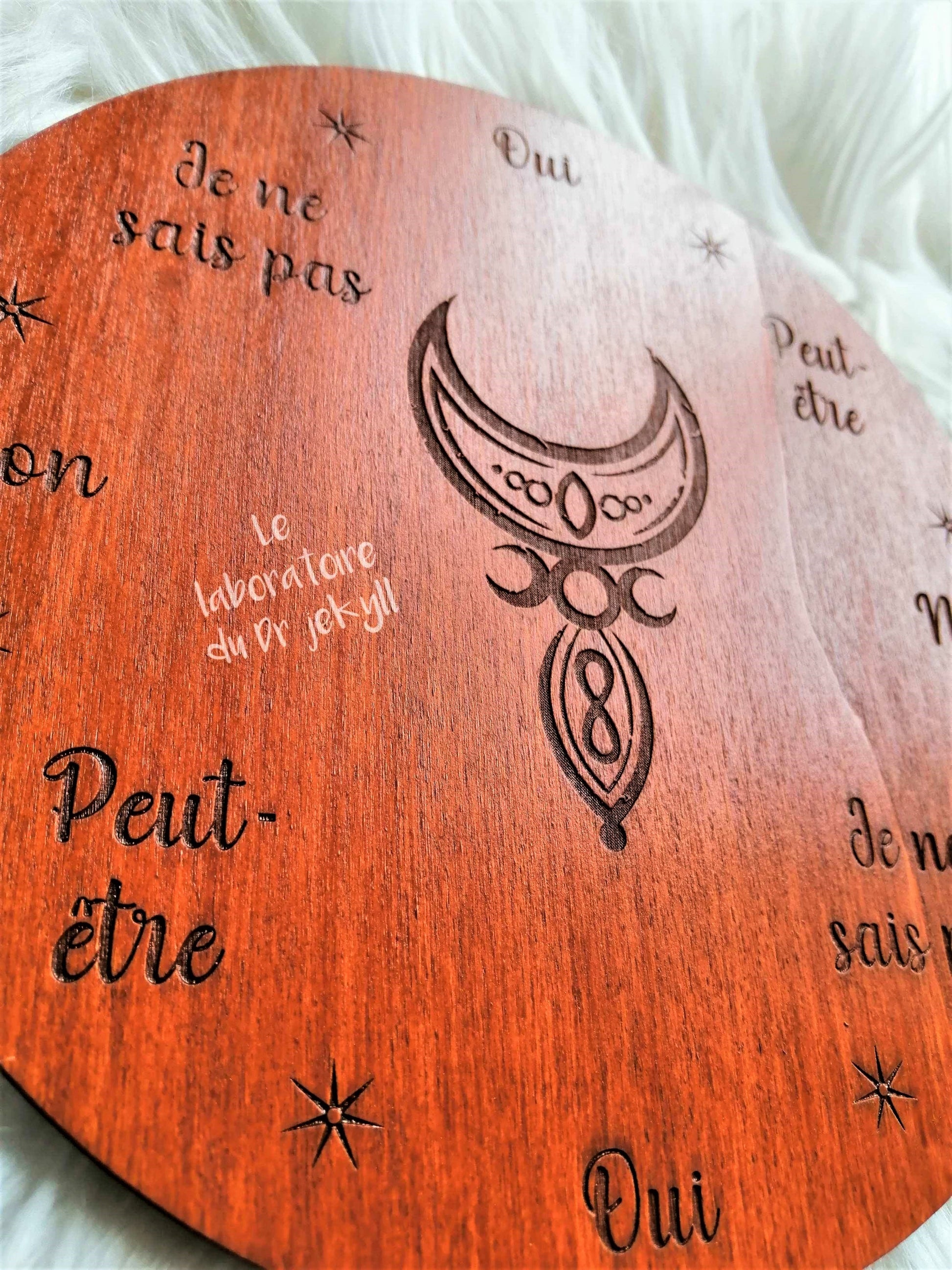 planche divination lunaire bois
